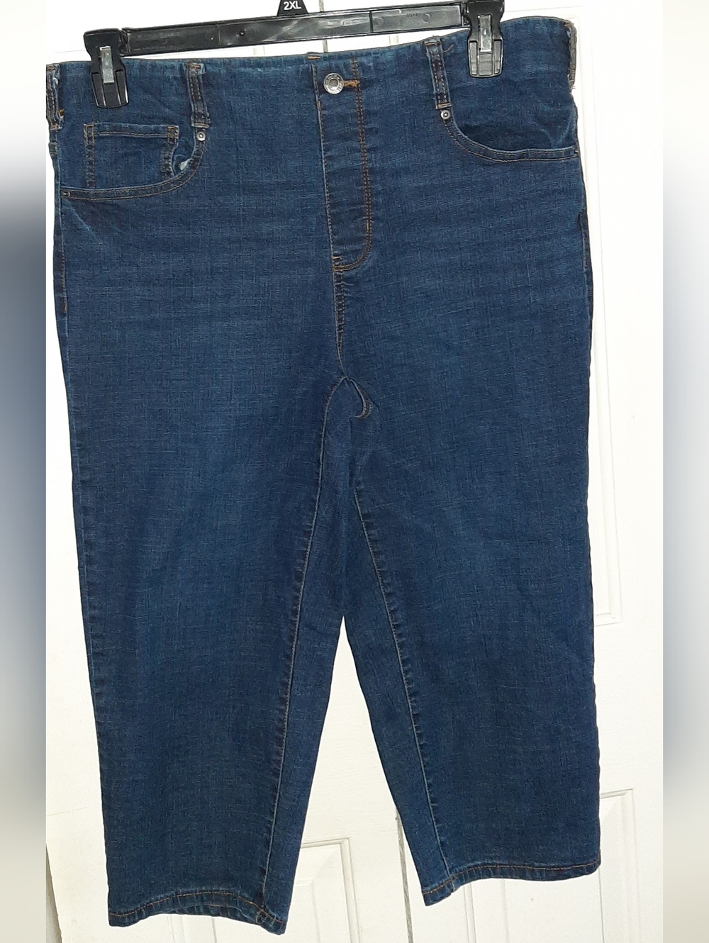 Womens Time And True stretch denim capris  size L (12-14)